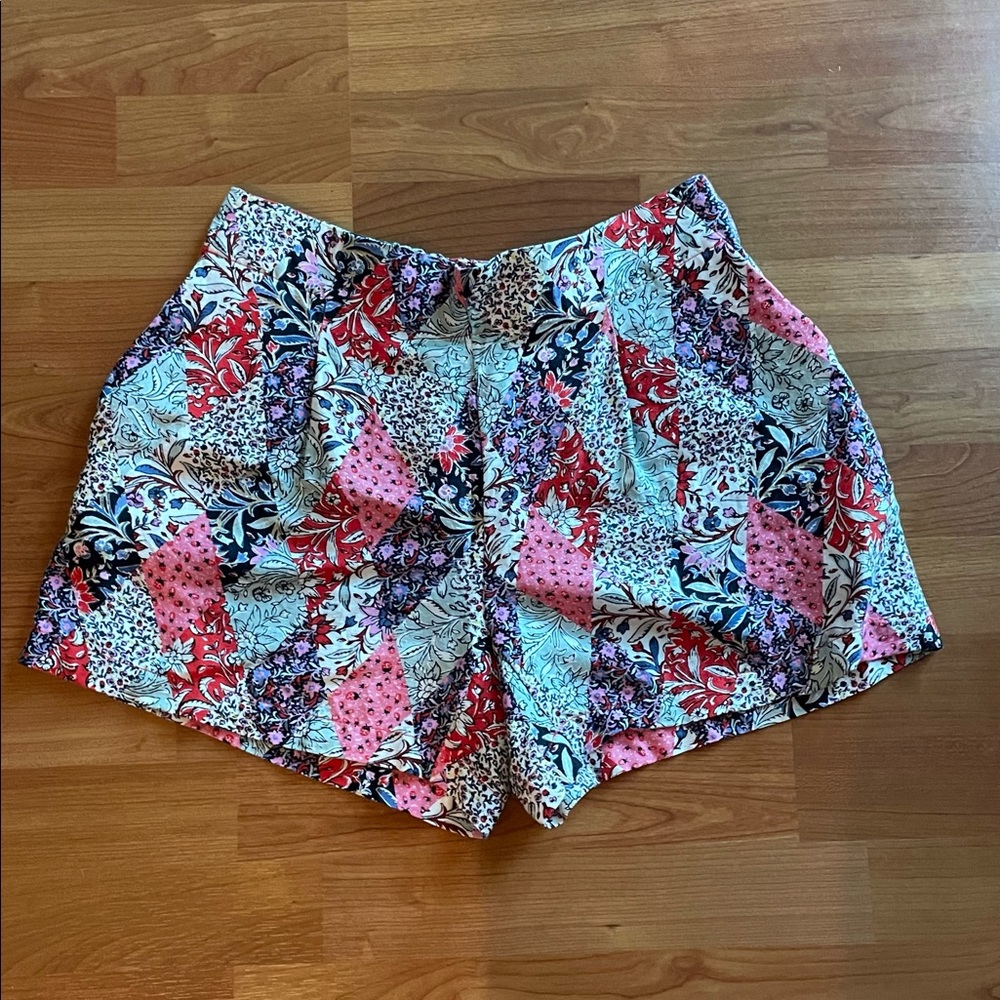 Loft Pleated Pull On Shorts In Patchwork Bloom - image 2